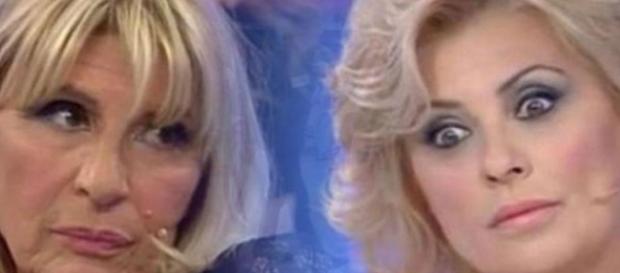 A "Selfie" nuovo scontro tra Tina Cipollari e Gemma Galgani A "Selfie" nuovo scontro tra Tina Cipollari e Gemma Galgani