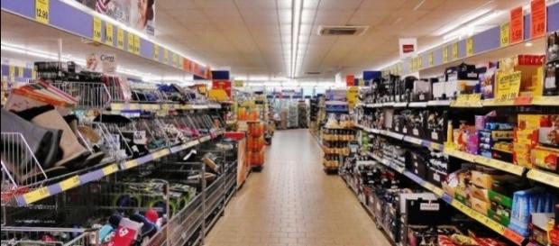 As vagas serão preenchidas na rede de supermercados Walmart, em diversas cidades. As vagas serão preenchidas na rede de supermercados Walmart, em diversas cidades.