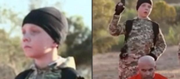 Bambini combattenti costretti dall'ISIS, denuncia di Save The Chilldren Bambini combattenti costretti dall'ISIS, denuncia di Save The Chilldren
