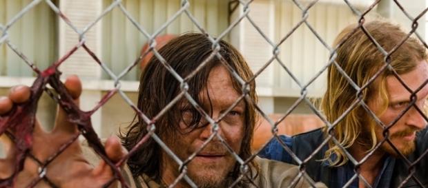 Dwight et Daryl, deux personnages de The Walking Dead avec des points communs Dwight et Daryl, deux personnages de The Walking Dead avec des points communs