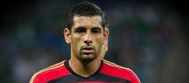 Sport faz três a zero no Grêmio fora de casa e se afasta da zona de rebaixamento Sport faz três a zero no Grêmio fora de casa e se afasta da zona de rebaixamento
