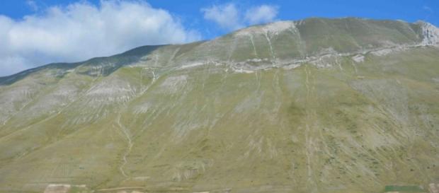 Terremoto: rilasciato il video interattivo della faglia che ha generato il sisma del 24/08. Terremoto: rilasciato il video interattivo della faglia che ha generato il sisma del 24/08.