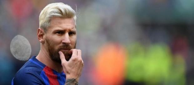 Leo Messi, de cabeza al Balón de Oro 2016 Leo Messi, de cabeza al Balón de Oro 2016