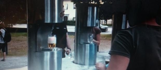 Por 6 euros, pode-se beber cinco tipos de cerveja. Por 6 euros, pode-se beber cinco tipos de cerveja.