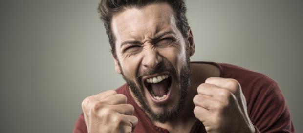 Tipos de pessoas das quais você deve manter distância Tipos de pessoas das quais você deve manter distância