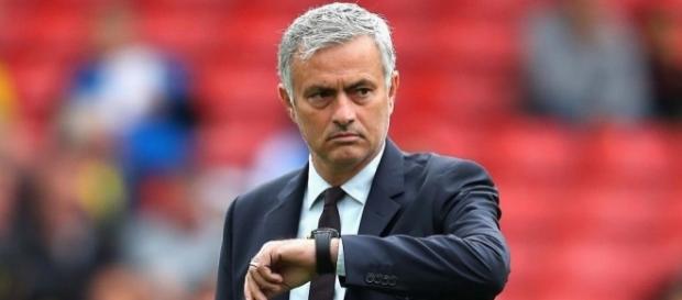 United boss Mourinho has endured a difficult start to life at Old Trafford - 101greatgoals.com United boss Mourinho has endured a difficult start to life at Old Trafford - 101greatgoals.com