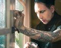 Marilyn Manson fa discutere decapitando Trump nel suo nuovo video