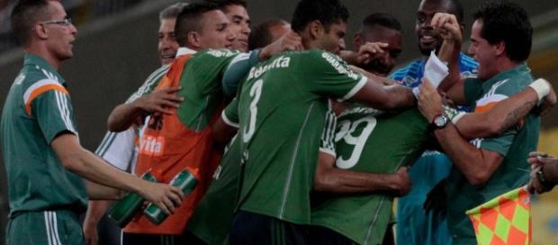 Fluminense luta para ir a Libertadores em 2017 ( Foto: Arquivo) Fluminense luta para ir a Libertadores em 2017 ( Foto: Arquivo)