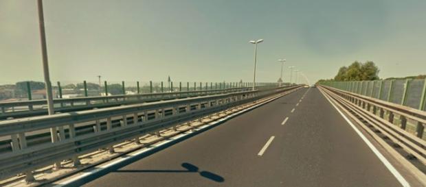 Il viadotto di via dell'Aeroporto di Fiumicino Il viadotto di via dell'Aeroporto di Fiumicino