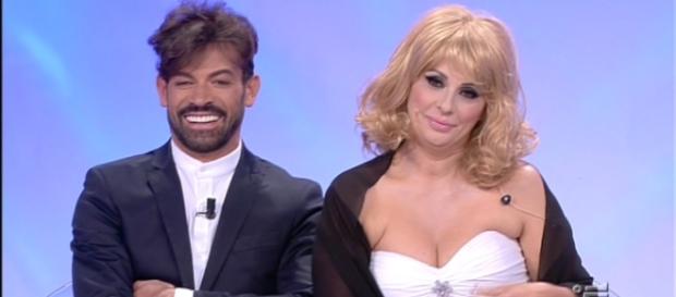 Tina Cipollari lite con Gemma Galgani Tina Cipollari lite con Gemma Galgani