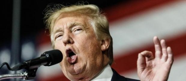 Trump durante un comizio in campagna elettorale USA Trump durante un comizio in campagna elettorale USA