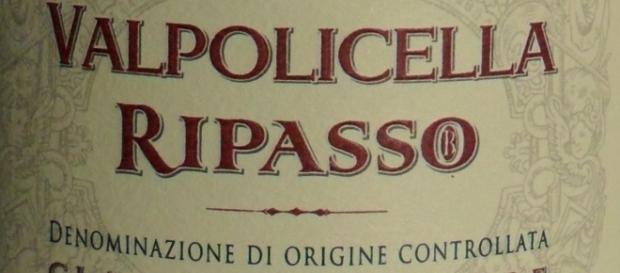 Weinetikett eines Valpolicella Ripasso aus dem Veneto Weinetikett eines Valpolicella Ripasso aus dem Veneto