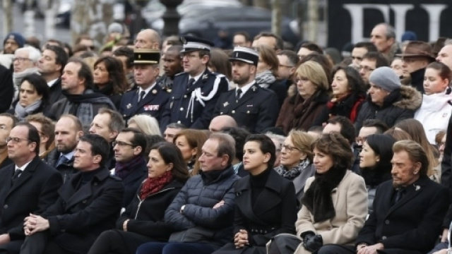 Parigi, il giorno della memoria.