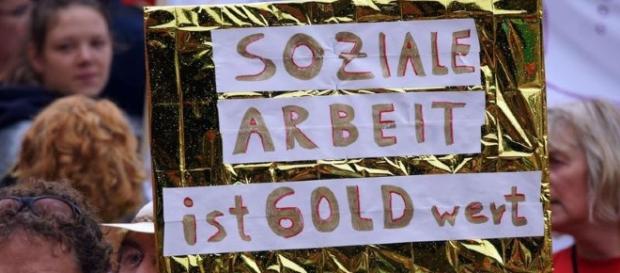 Die soziale Arbeit ist Gold wert Die soziale Arbeit ist Gold wert