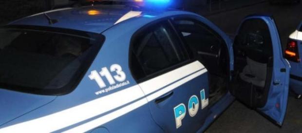 Folle fuga per sfuggire alla polizia: speronano auto, feriscono un ... - bolognatoday.it Folle fuga per sfuggire alla polizia: speronano auto, feriscono un ... - bolognatoday.it