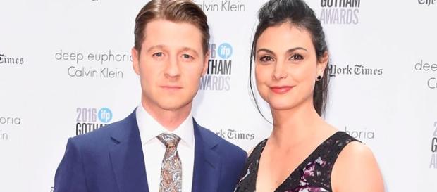 Gordon y Dr Lee se van a casar en la vida real Ben McKenzie y Morena Baccarin Gordon y Dr Lee se van a casar en la vida real Ben McKenzie y Morena Baccarin