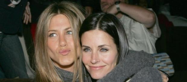 Séries TV : Va-t-il y avoir une suite à Friends ? Jennifer Aniston (Rachel) répond Séries TV : Va-t-il y avoir une suite à Friends ? Jennifer Aniston (Rachel) répond