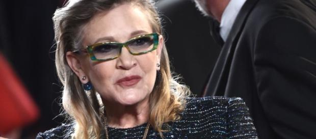 Star Wars actress Carrie Fisher dead after massive heart attack/Photo via mirror.co.uk Star Wars actress Carrie Fisher dead after massive heart attack/Photo via mirror.co.uk