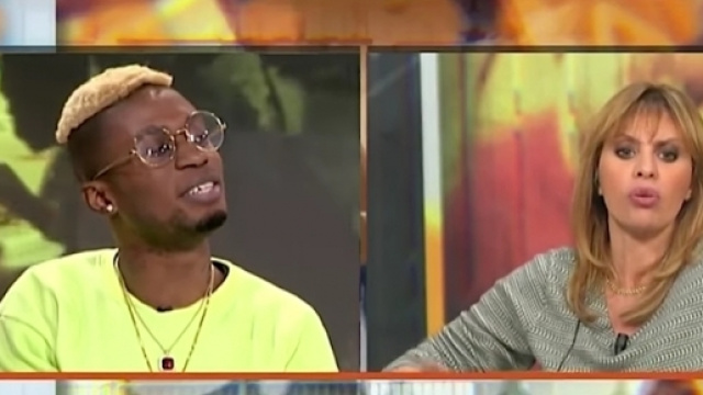 Bello Figo e Alessandra Mussolini durante la diretta su Rete 4.