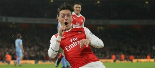Arsenal 3 Stoke 1: Mesut Ozil proves his worth to Gunners in a ... - thesun.co.uk Arsenal 3 Stoke 1: Mesut Ozil proves his worth to Gunners in a ... - thesun.co.uk