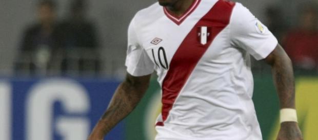 Atacante Farfán é especulado no Flamengo Atacante Farfán é especulado no Flamengo