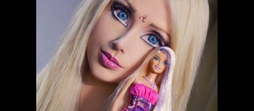 Valeria Lukyanova, a verdadeira face da 'Barbie humana'