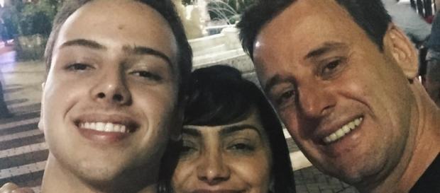 Eyshila, o marido Odilon e o filho Lucas passarão a morar a capital paulista Eyshila, o marido Odilon e o filho Lucas passarão a morar a capital paulista