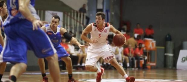 O Flamengo lidera o NBB 2016-17 (Foto: Gilvan de Souza/Flamengo) O Flamengo lidera o NBB 2016-17 (Foto: Gilvan de Souza/Flamengo)