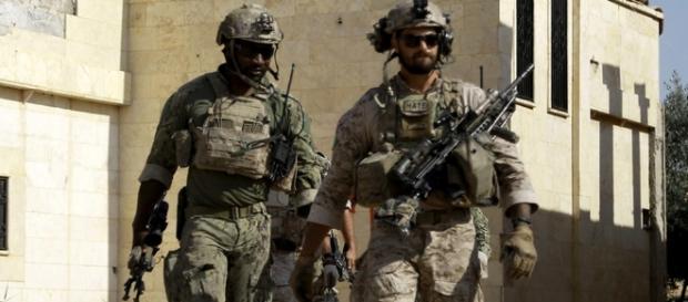 Spezialkräfte in Syrien im Einsatz: US-Soldaten mit Kurden-Logo ... - tagesschau.de Spezialkräfte in Syrien im Einsatz: US-Soldaten mit Kurden-Logo ... - tagesschau.de