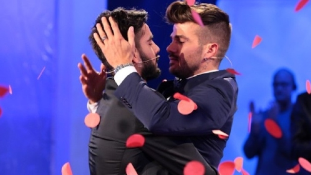 Uomini e Donne, la scelta di Claudio Sona in tv