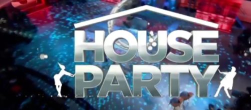 Replica House Party Canale 5 prima puntata mercoledì 14 dicembre 2016