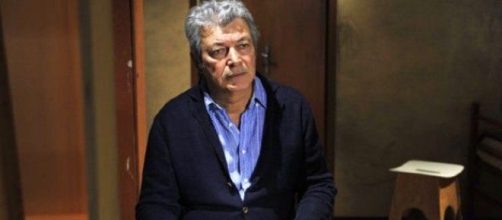 Un Posto Al Sole, anticipazioni dicembre 2016: Giancarlo Petrone è in come per colpa di Nunzio