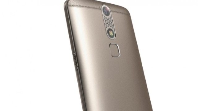 Il nuovo cellulare cinese ZTE Blade A610 Plus acquistabile in Italia a dicembre 2016