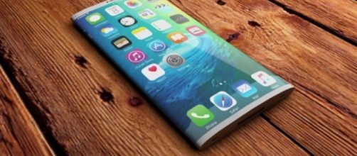 iPhone 8 uscirà ad inizio 2018?