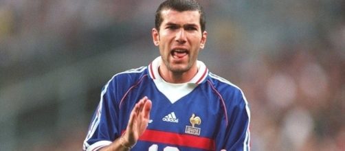 Zinedine Zidane, en un partido de la selección francesa en 1998/ fifa.com