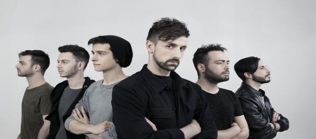 La band che tanto successo ha avuto nel programma "Amici" non ha superato le fasi finali per partecipare a Sanremo 2017 Nuove Proposte La band che tanto successo ha avuto nel programma "Amici" non ha superato le fasi finali per partecipare a Sanremo 2017 Nuove Proposte