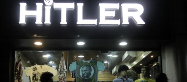 Name einer bekannten Modeboutique Name einer bekannten Modeboutique