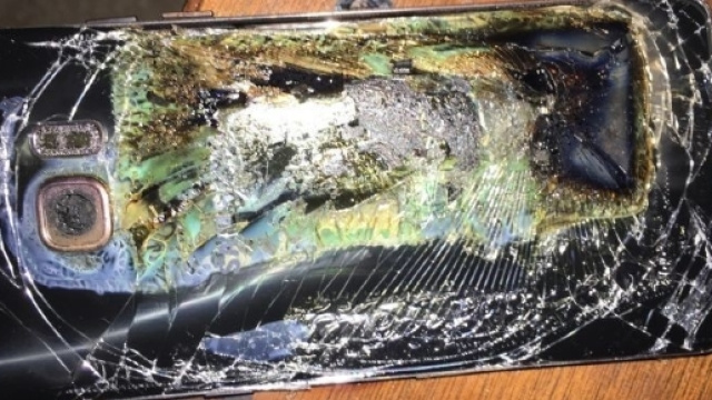 Il Galaxy Note 7 è pericoloso, va tolto dal mercato.
