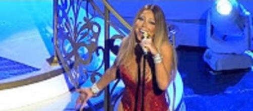 Youtube E! news: Mariah Carey's body obsession borders mental health problem?
