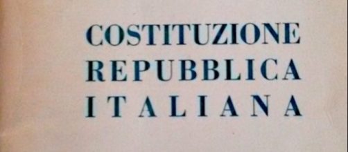 La Costituzione della Repubblica Italiana viene difesa a fasi alterne…