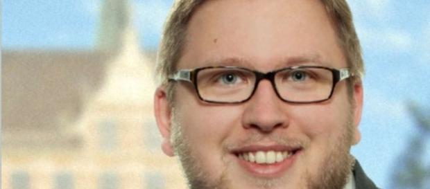 Angriffe gegen die Familie: Bocholter SPD-Chef tritt nach ... - derneuemannde.com Angriffe gegen die Familie: Bocholter SPD-Chef tritt nach ... - derneuemannde.com