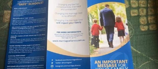 Tract homophobe distribué aux élèves d'une école australienne - Damien Stevens (facebook) Tract homophobe distribué aux élèves d'une école australienne - Damien Stevens (facebook)