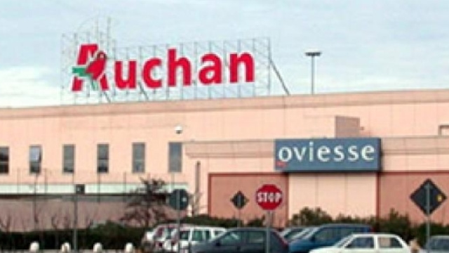 Bari, rapina nella gioielleria del centro commerciale Auchan di Casamassima