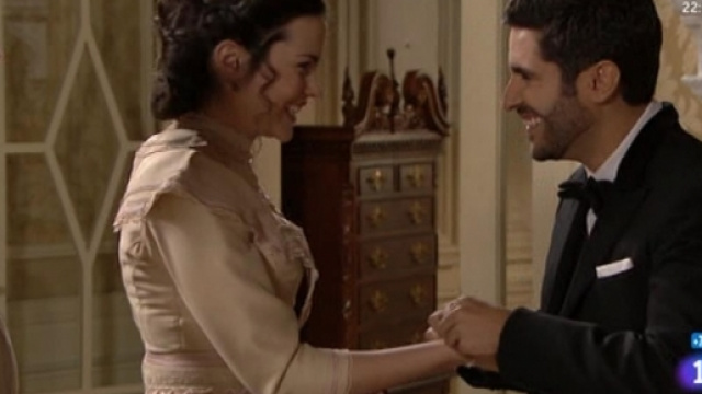 Una Vita, puntate 19-23 dicembre: Victor chiede la mano di Marialuisa