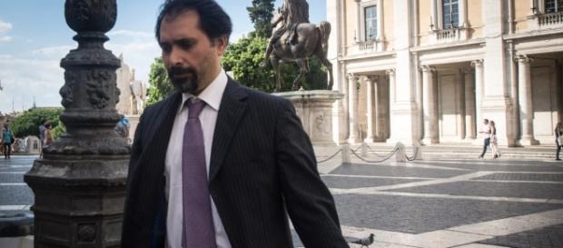 Arrestato Raffaelle Marra: il fedelissimo della Raggi in manette ... - romatoday.it Arrestato Raffaelle Marra: il fedelissimo della Raggi in manette ... - romatoday.it