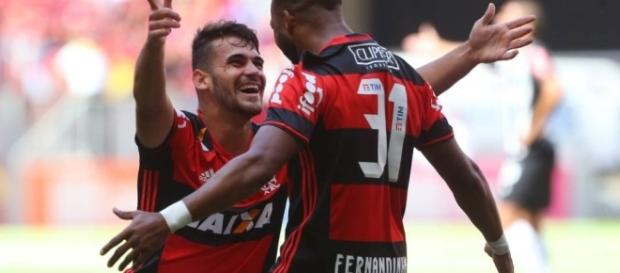 Atacante Fernandinho não ficará no Flamengo e retornará ao Grêmio Atacante Fernandinho não ficará no Flamengo e retornará ao Grêmio