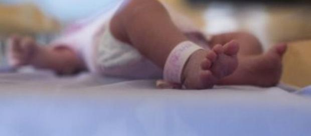 Bebê está em observação na UTI Bebê está em observação na UTI
