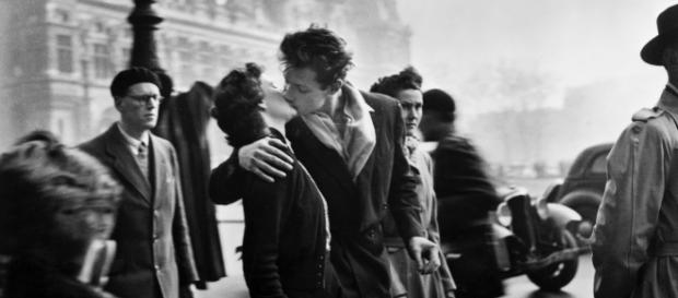 Robert Doisneau - Il bacio rubato - 1950 Robert Doisneau - Il bacio rubato - 1950