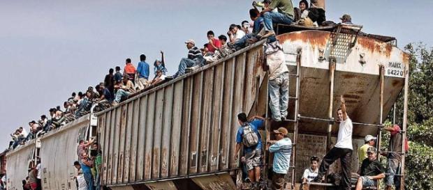'The Beast' Photo via: http://laopinion.com/2015/10/14/ofensiva-de-mexico-expone-a-migrantes-a-violencia-y-policias-corruptos-dice-the-guardian 'The Beast' Photo via: http://laopinion.com/2015/10/14/ofensiva-de-mexico-expone-a-migrantes-a-violencia-y-policias-corruptos-dice-the-guardian