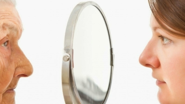 Perch&egrave; si invecchia? Per lo scorrere del tempo o per altro?